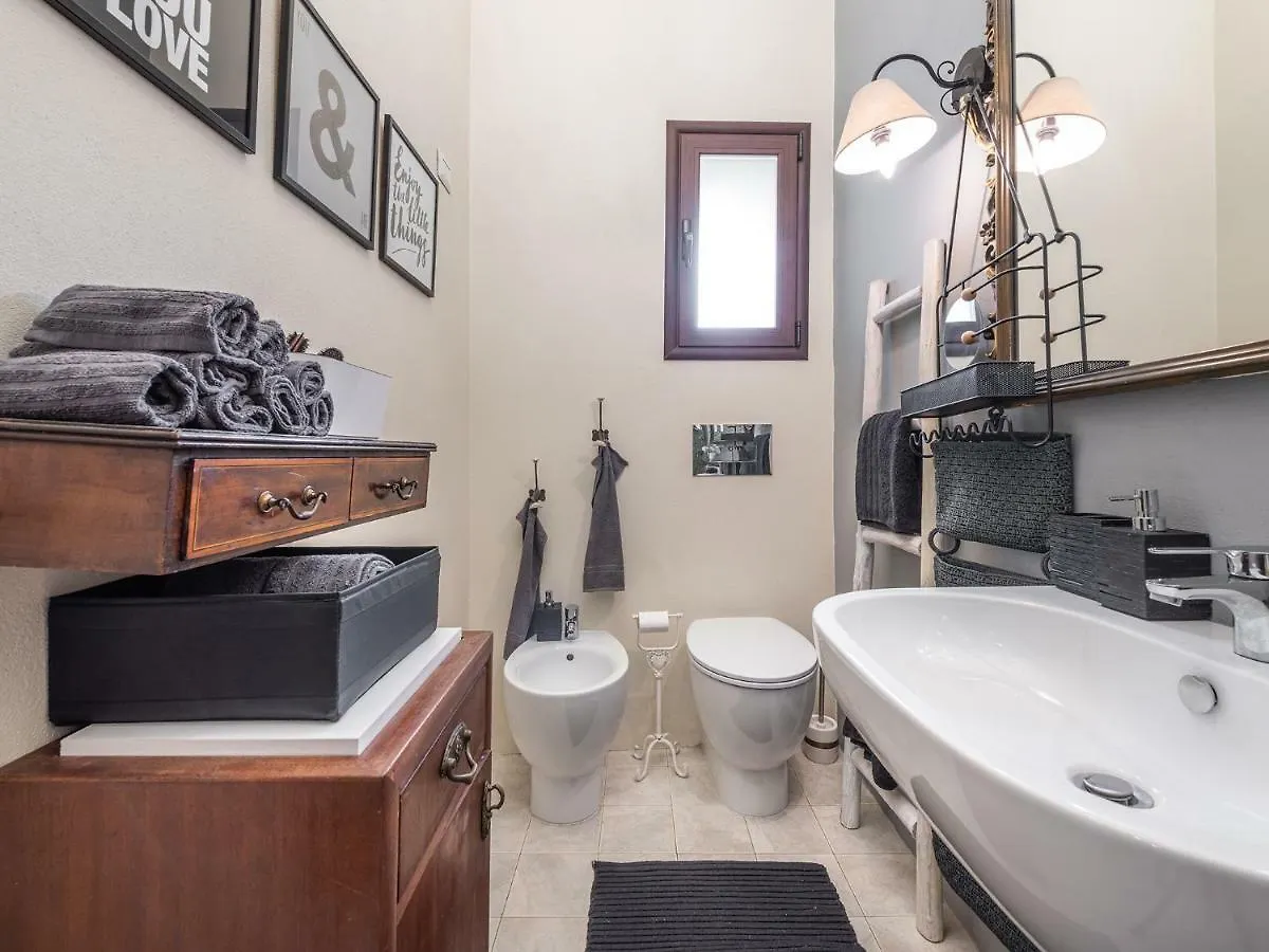 Villa Cagliari Marina House 0*,